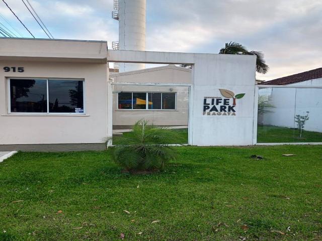 #556 - Apartamento para Locação em Pelotas - RS - 1