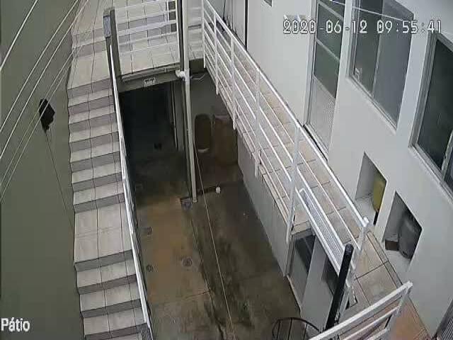 #1054 - Apartamento para Locação em Pelotas - RS - 1