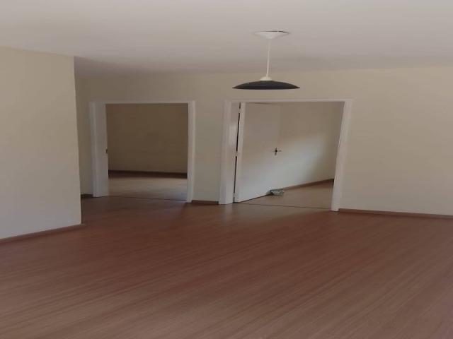 #5030 - Apartamento para Venda em Pelotas - RS - 2