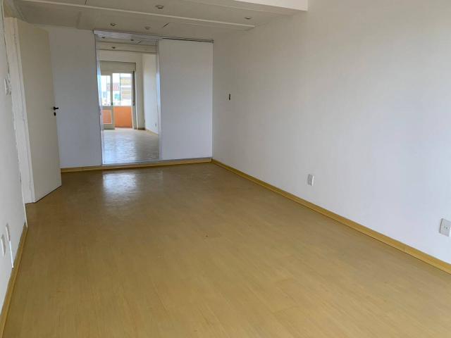#2012 - Apartamento para Venda em Pelotas - RS - 2