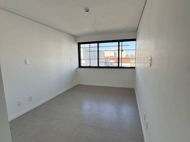 #904 - Sala para Locação em Pelotas - RS