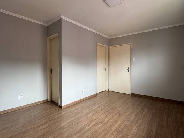 #2005 - Apartamento em Condomínio para Venda em Pelotas - RS