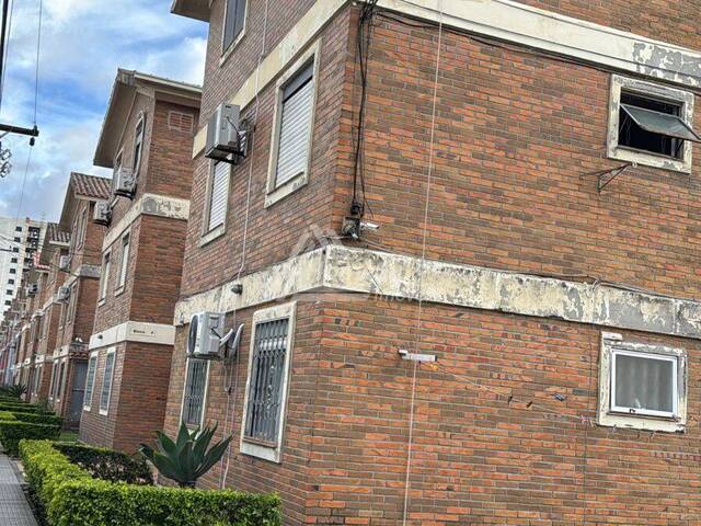 #941 - Apartamento em Condomínio para Locação em Pelotas - RS